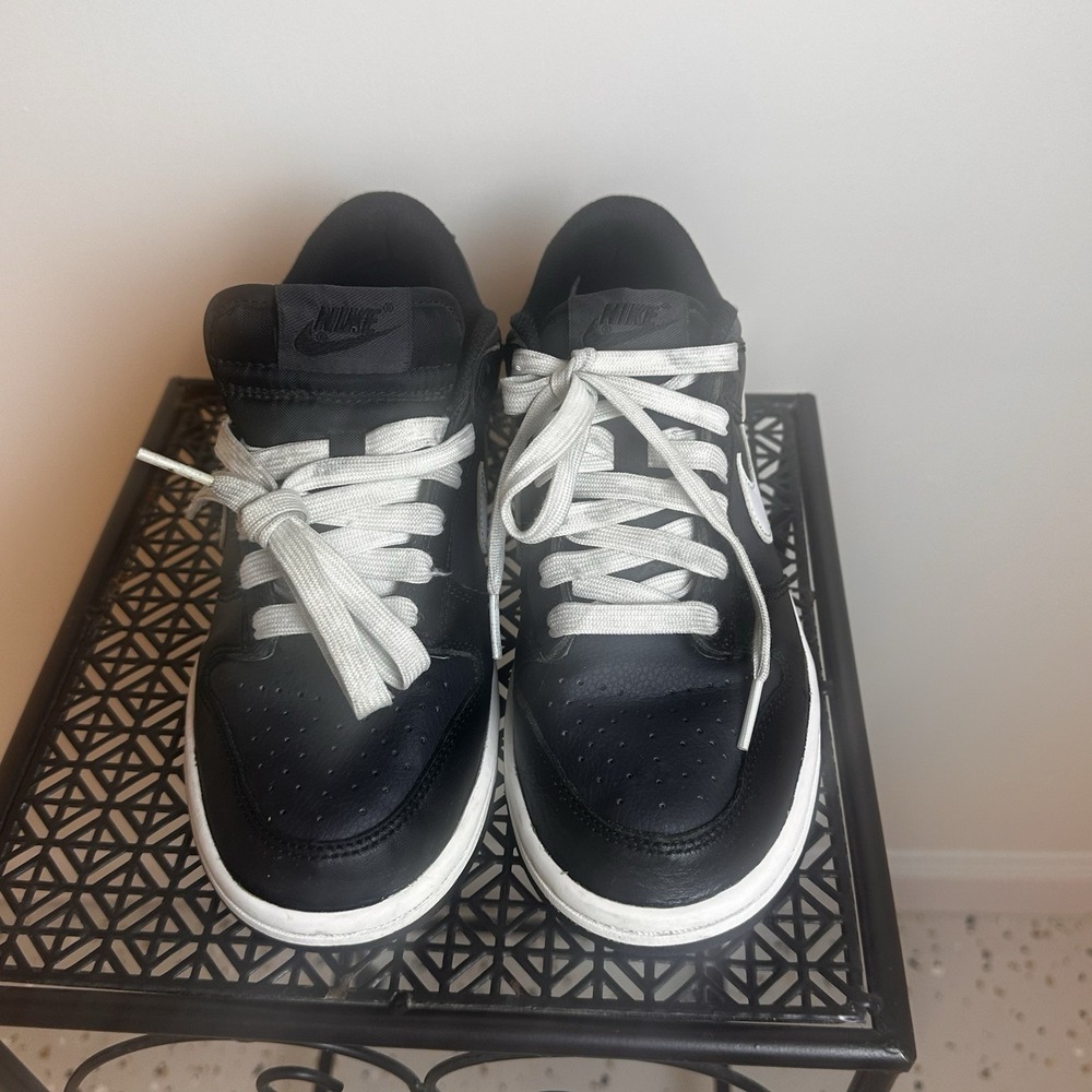 Nike‎ Dunk Low Black Panda Sneakers Boys Size 5.5Y Athletic Shoes DH9765-002 - Picture 2 of 8